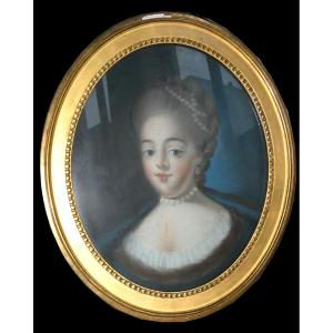 Portrait Au Pastel , Marie Antoinette dauphine de France , Princesse / Reine Jeune Femme XVIIIe