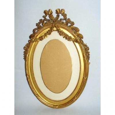 Oval Gilded Carved Wooden Frame, Garlands Flowers Style Louis XVI, Napoleon III Nineteenth