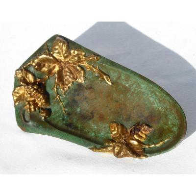 Empty Pocket In Bronze With Green & Gold Patina Signed Cassonnet, 1900 Art Nouveau Style Golden Desk
