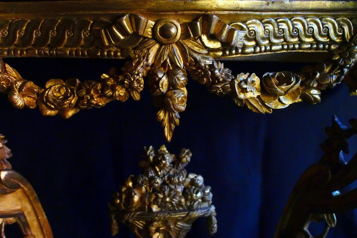 Console Parisienne en bois sculpt&eacute; et dor&eacute; d&rsquo;&eacute;poque XVIIIe-photo-3