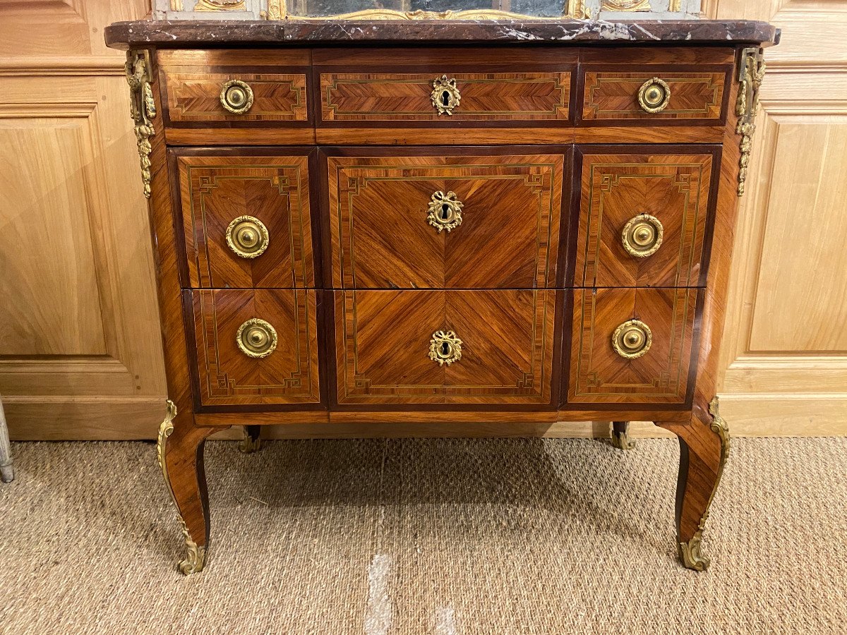 Elegant Transition Chest Of Drawers From The Louis XV - Louis XVI Periods-photo-3