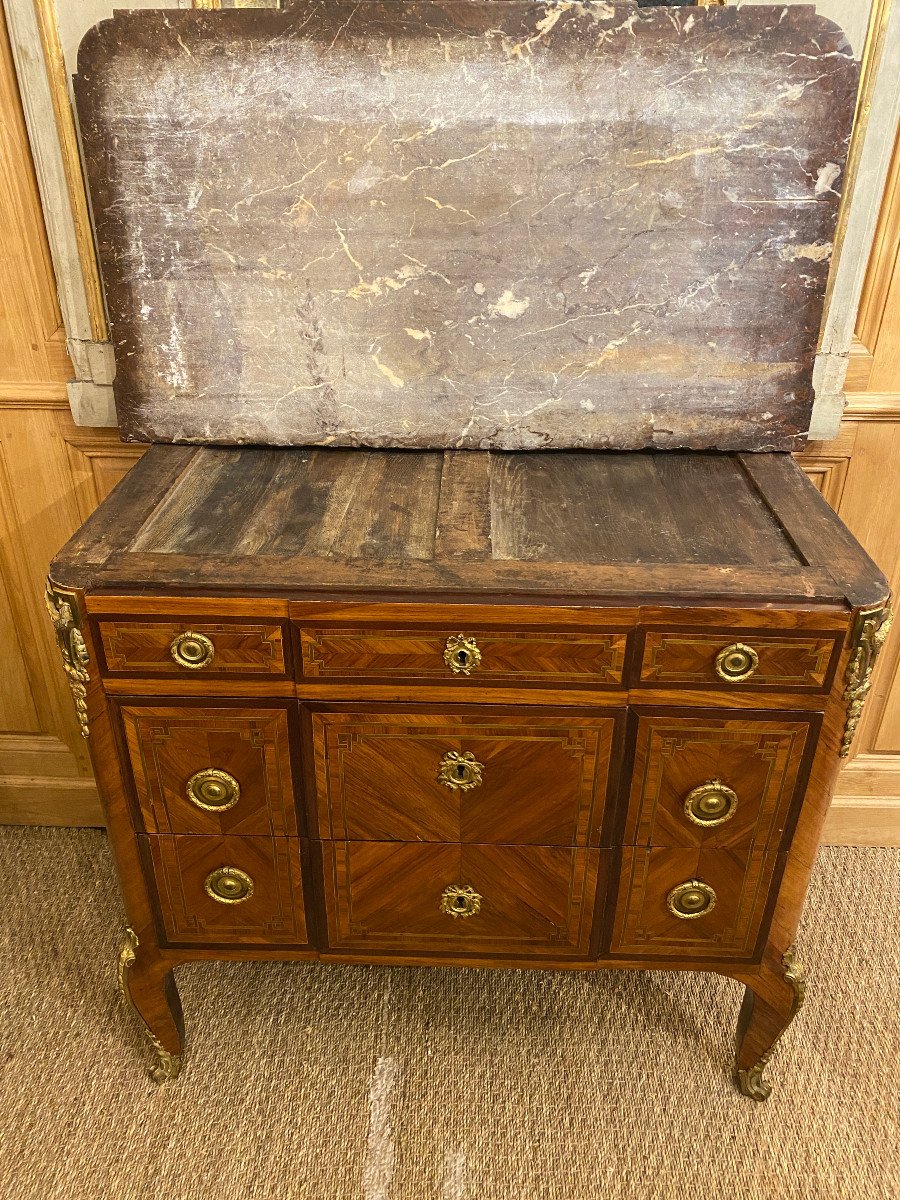 Elegant Transition Chest Of Drawers From The Louis XV - Louis XVI Periods-photo-4