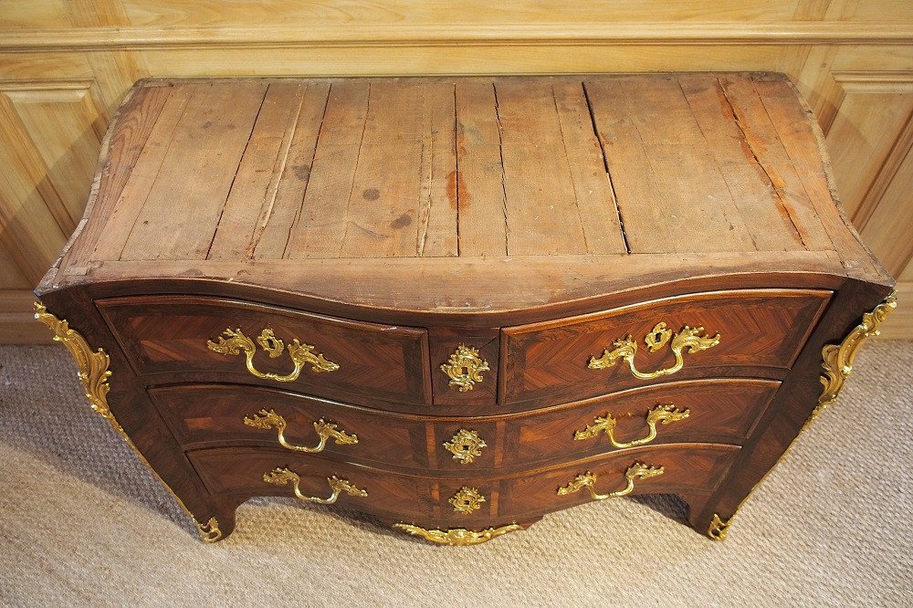 Large Louis XV Period Chest Of Drawers Inlaid-photo-3