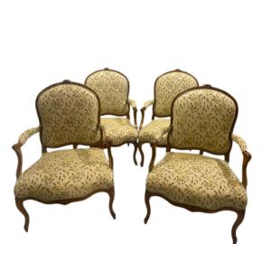 Ensemble de quatre fauteuils à dossier plat d’époque Louis XV