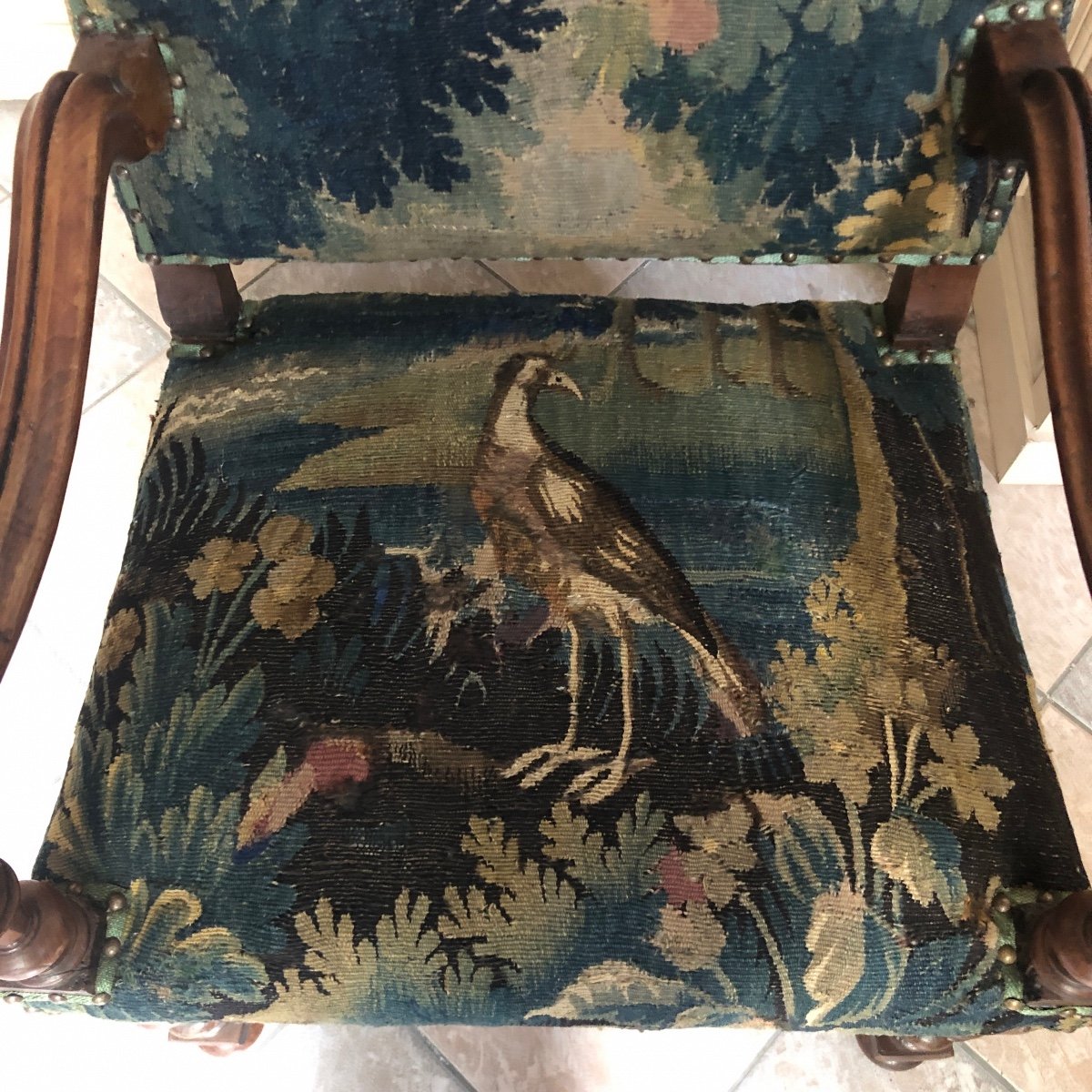 17th Century Armchair.-photo-4