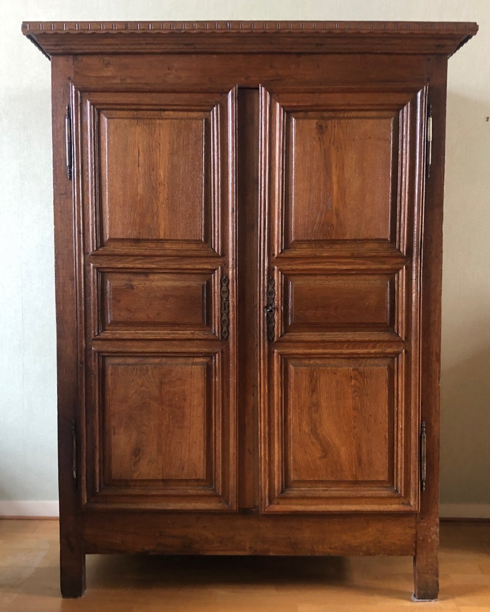 Small Wardrobe, 18th Century.