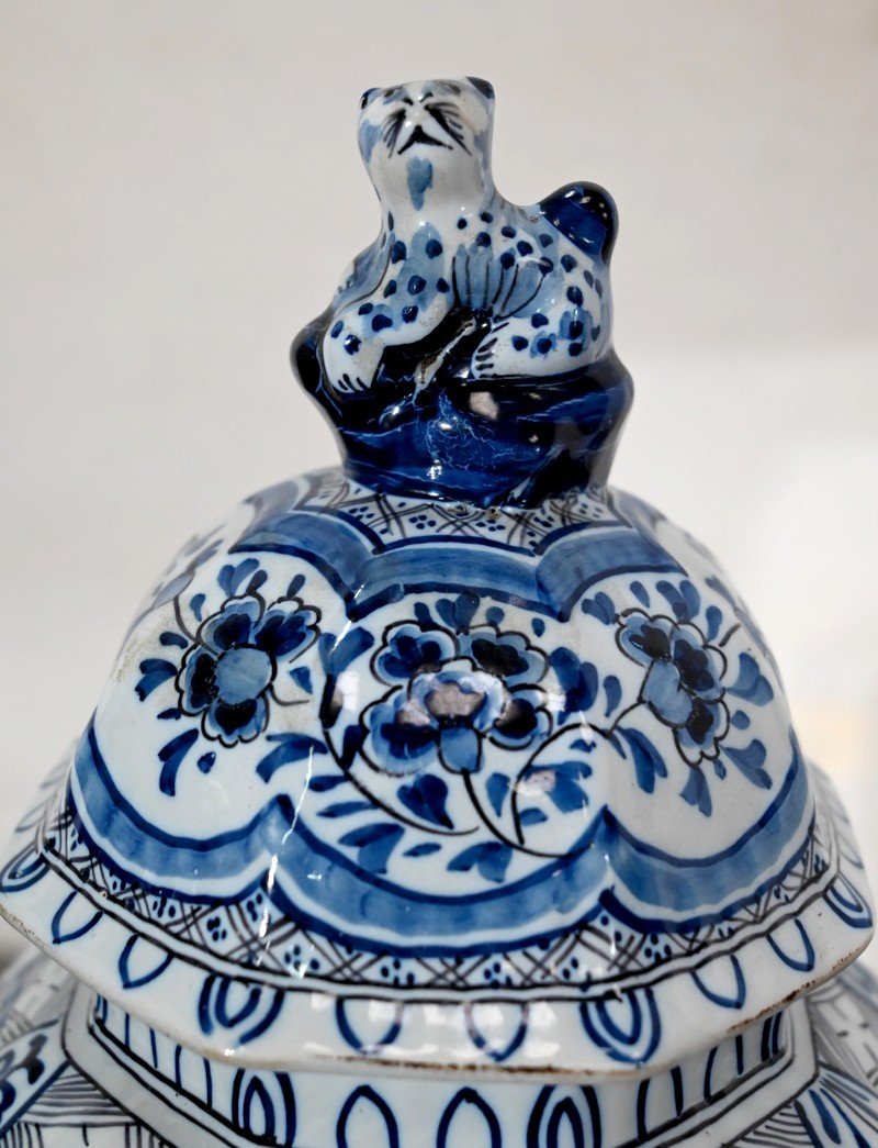 Delft Earthenware Vase - Early Twentieth-photo-1