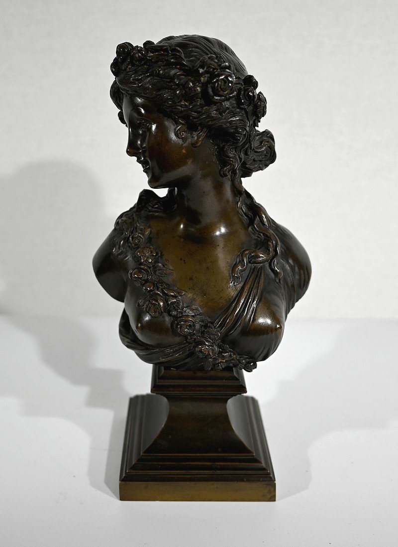 Bronze « jeune Femme Couronnée De Fleurs » D’après J.c. Marin – XIXe