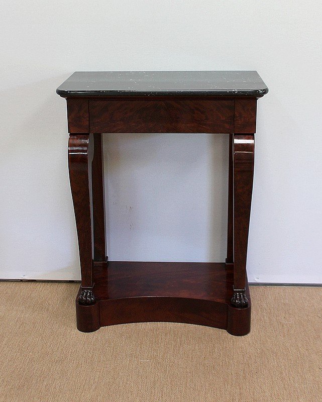 Small Console In Mahogany Burl Veneer From Cuba, Restoration Period - Early 19th Century