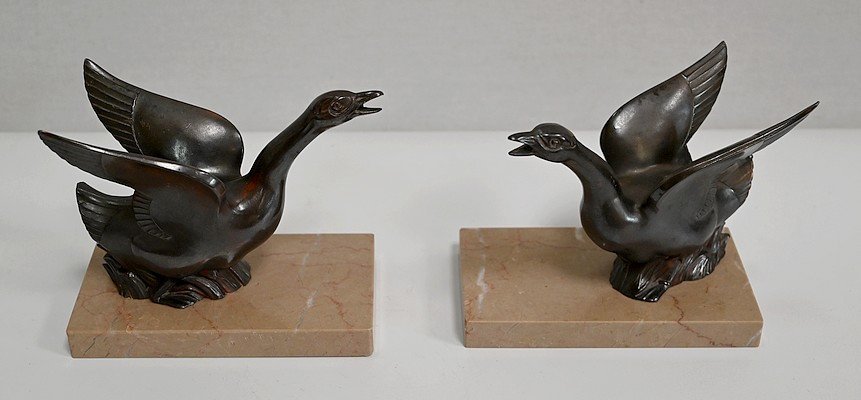 Pair Of Bookends, Swans In Patinated Metal On Marble - 1930/1940-photo-2