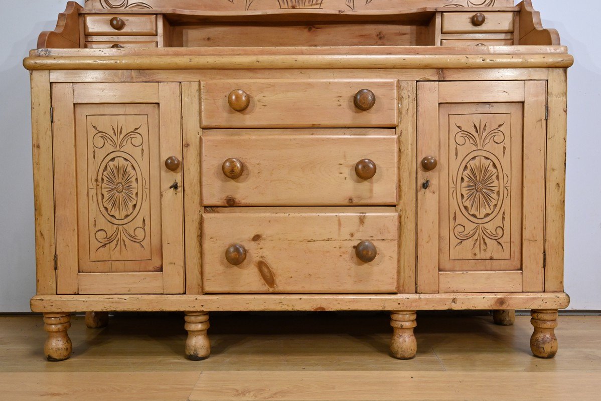 Pine Sideboard, Wales - 1920-photo-2