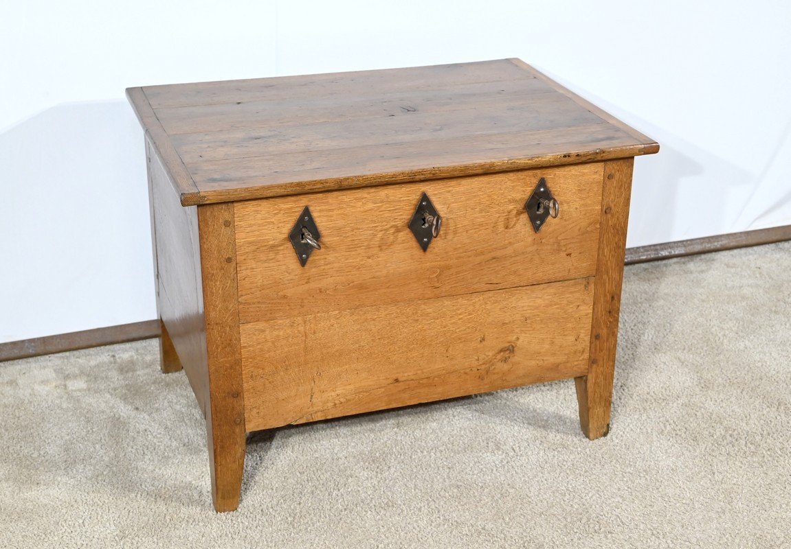 Oak Community Chest – Late 19th Century-photo-2