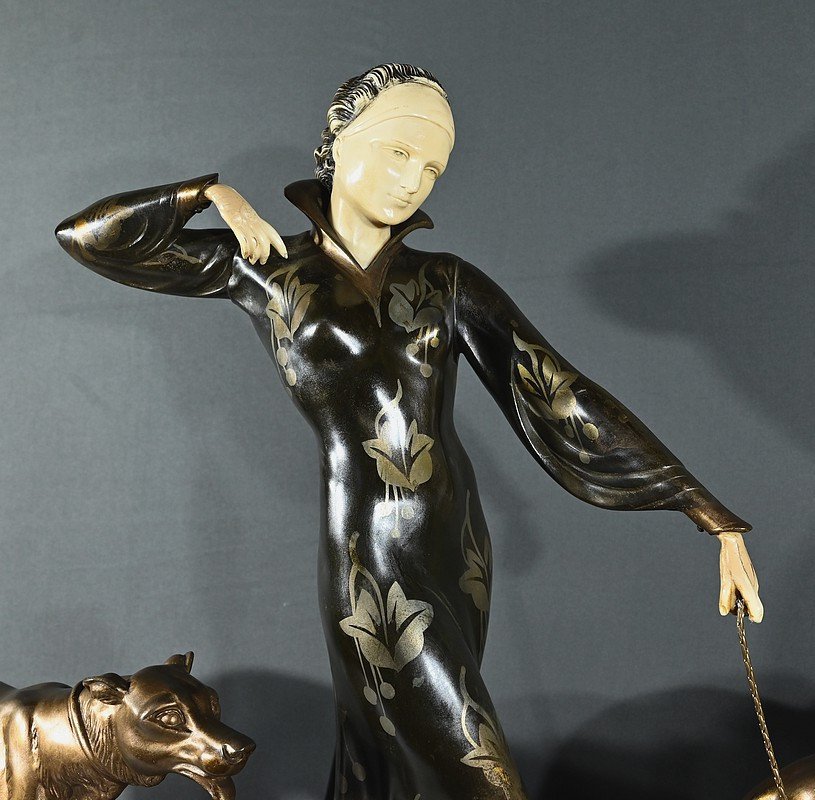 Important Chryselephantine Sculpture, "on A Walk", Signed Menneville And Rochard - 1930-photo-2