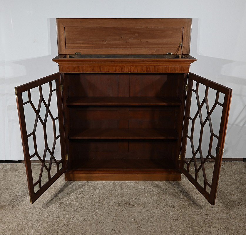 Small English Mahogany Display Cabinet, Georgian Style – Late 19th Century-photo-3