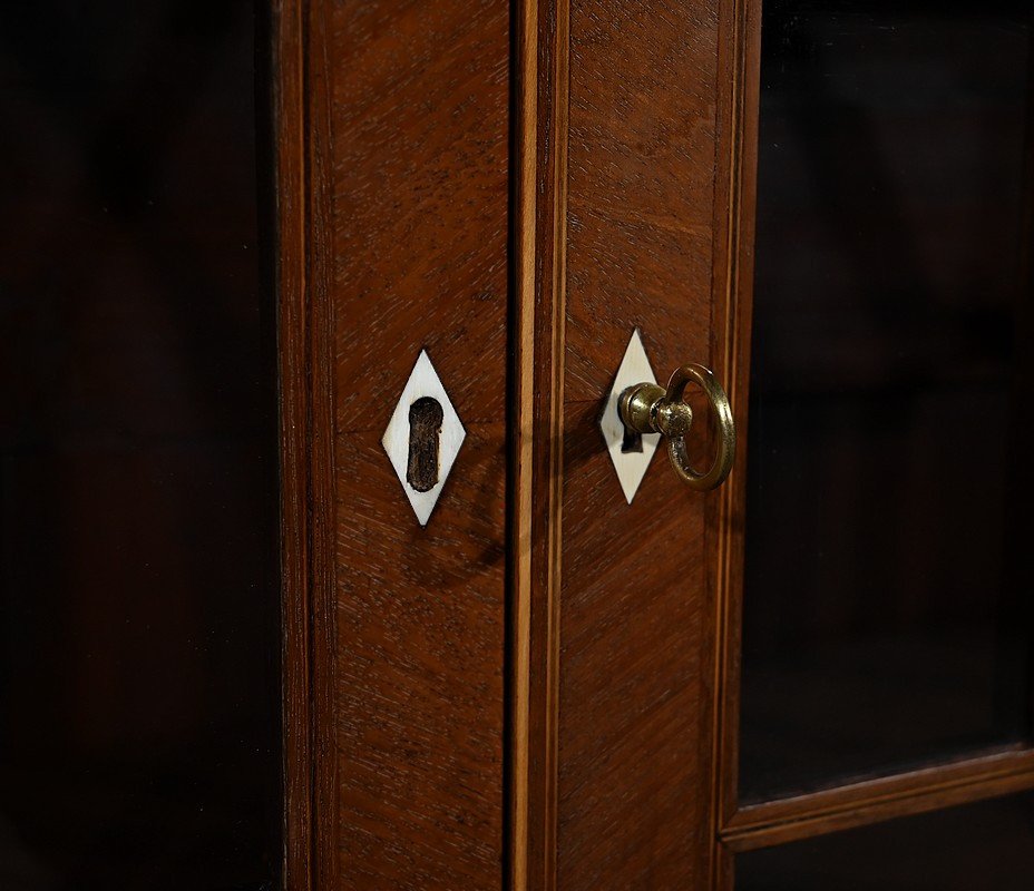 Small English Mahogany Display Cabinet, Georgian Style – Late 19th Century-photo-1