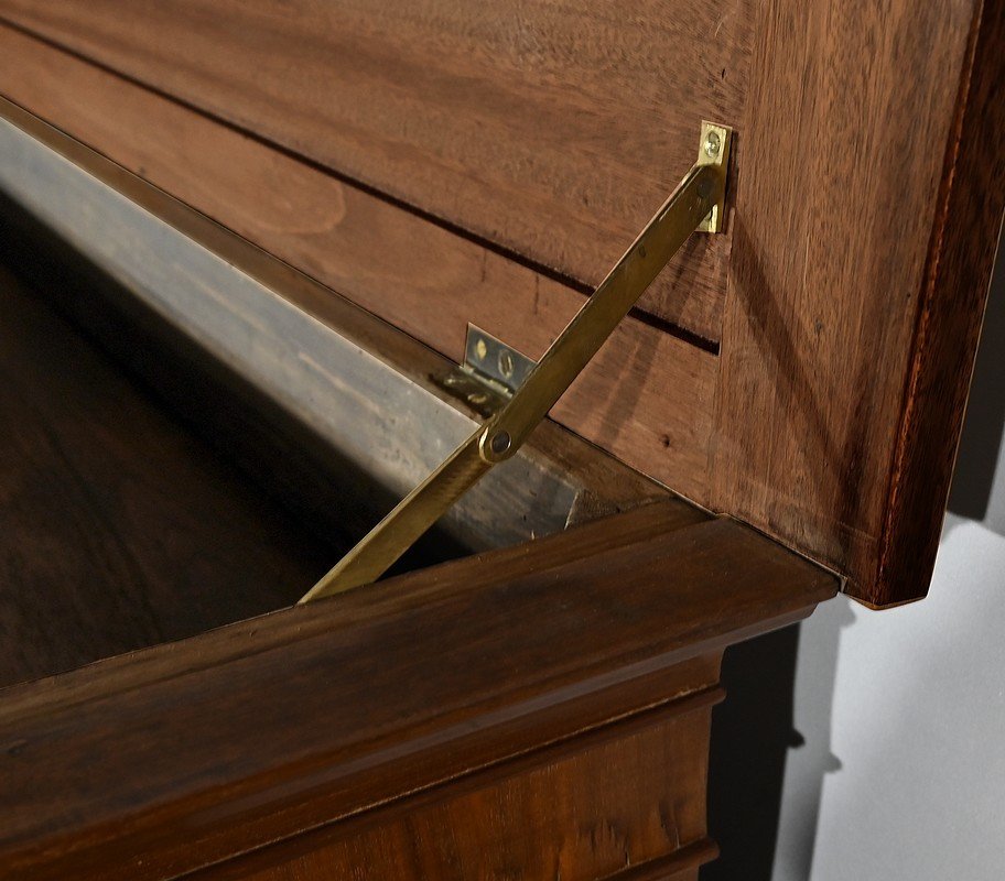 Small English Mahogany Display Cabinet, Georgian Style – Late 19th Century-photo-4