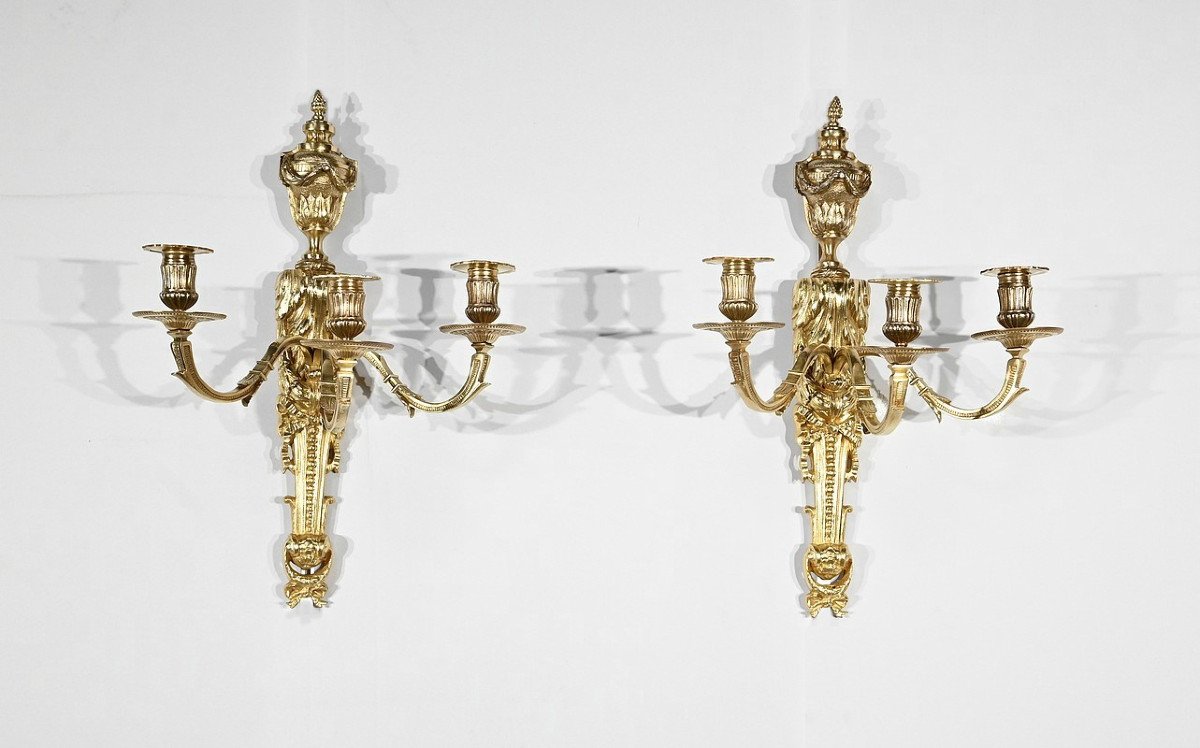 Paire D’appliques En Bronze Doré, Style Louis XVI – Milieu XIXe