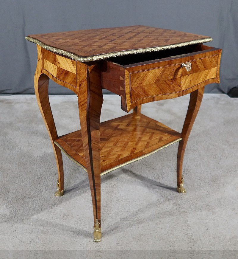 Petite Table De Salon En Bois Précieux, Style Louis XV – 1ère Partie XIXe-photo-4