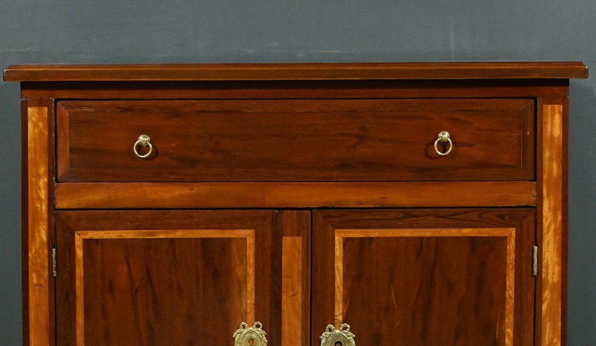 Small Mahogany And Lemon Tree Buffet – Part 1 20th Century-photo-3