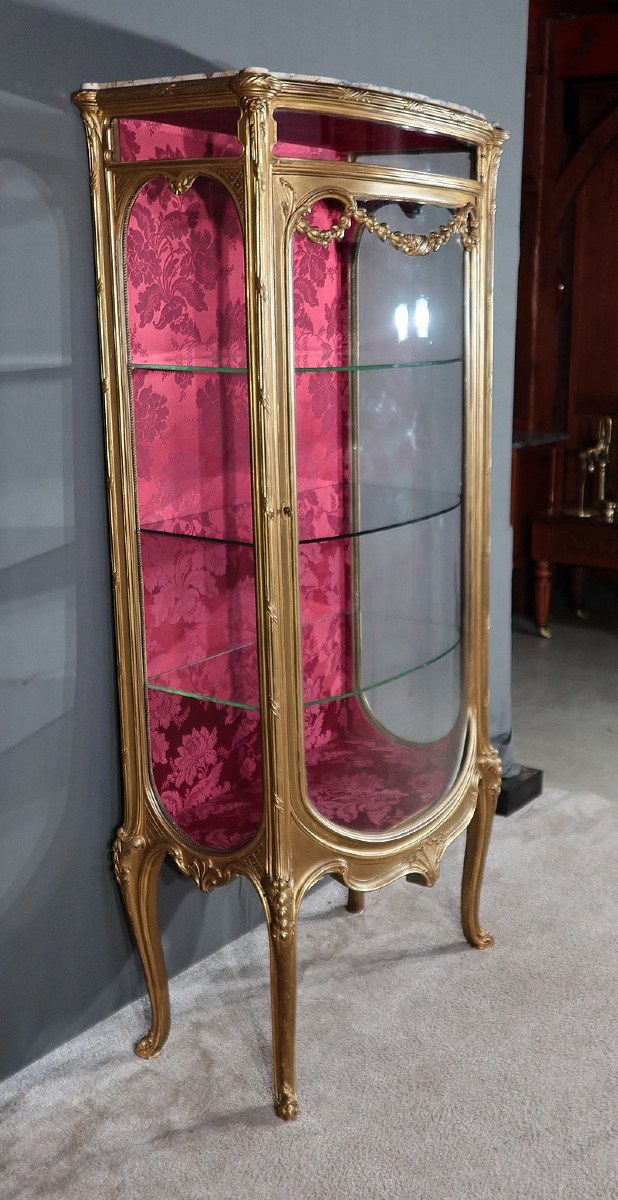 Curved Display Cabinet In Gilded Wood, Louis XV / Louis XVI Transition – Early 20th Century-photo-4