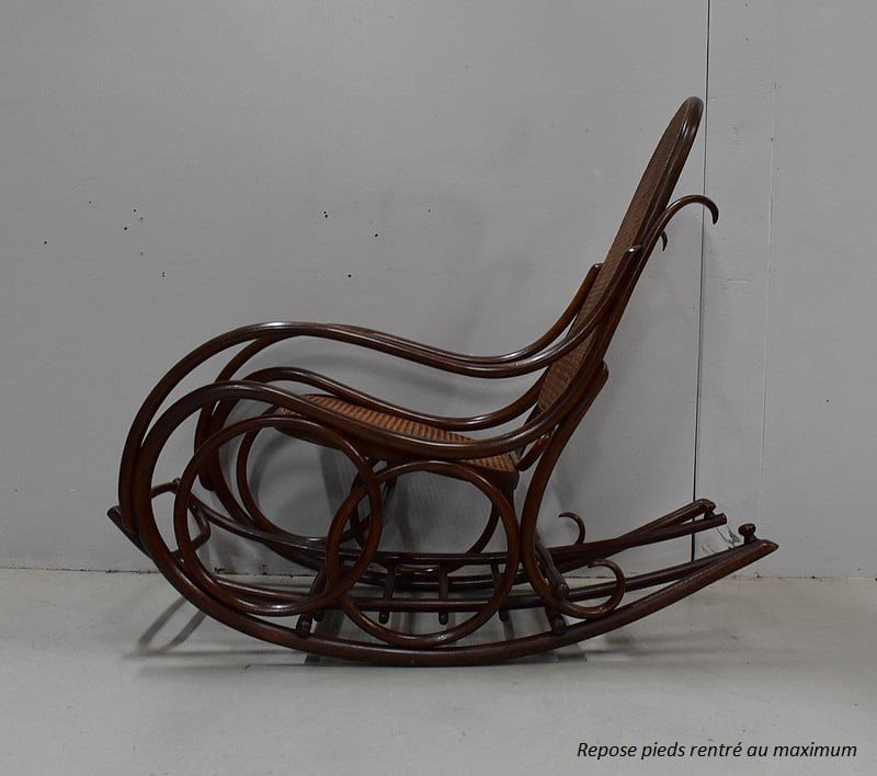 Rocking Chair Et Son Repose Pieds, En Hêtre, Esprit `thonet` - 1900-photo-1