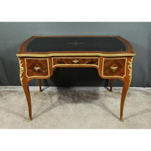 Small Mahogany And Rosewood Mid-century Desk, Louis XV Style, Napoleon III Period – Mid-19th Century