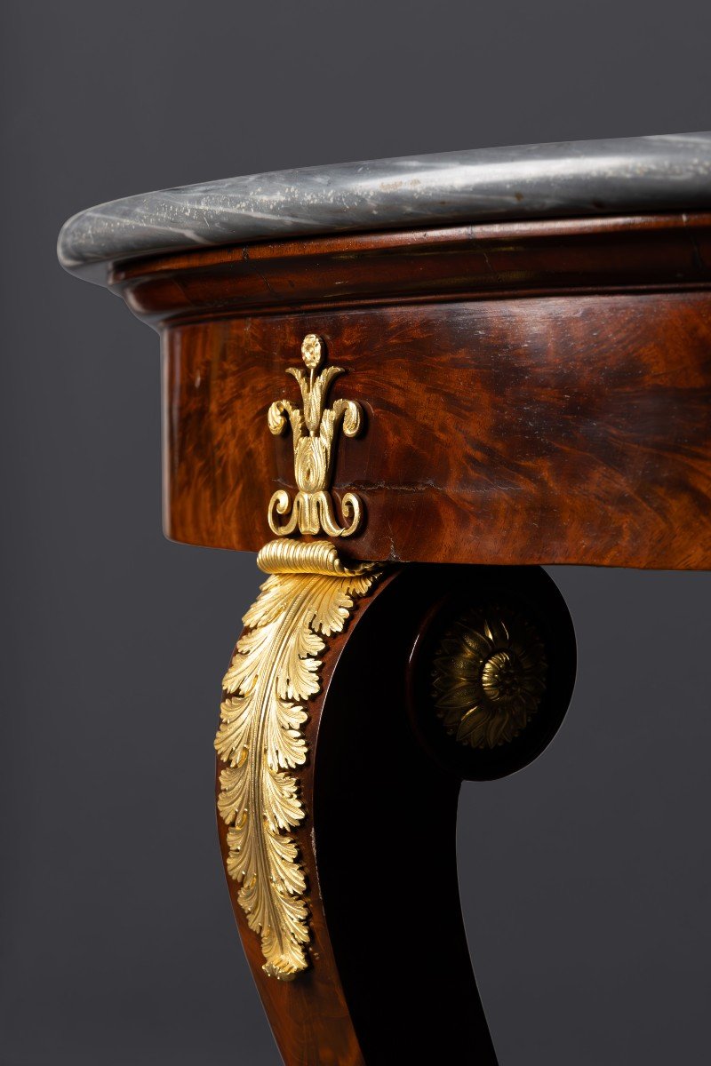 Restoration Period - Mahogany Pedestal Table-photo-3
