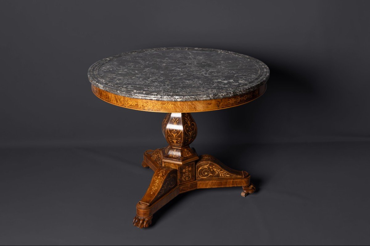 Pedestal Table