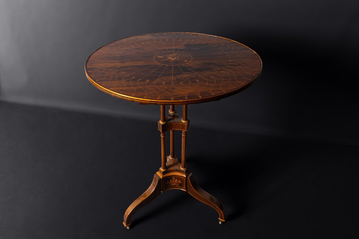 Pedestal Table