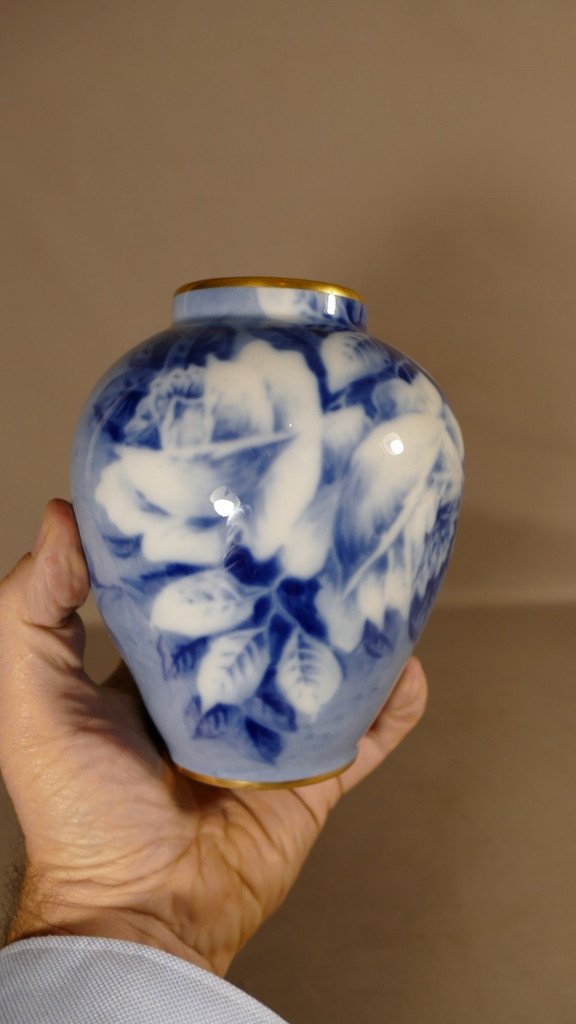 Small Vase With Blue Roses In Limoges Porcelain Hand Painted, XXth-photo-2