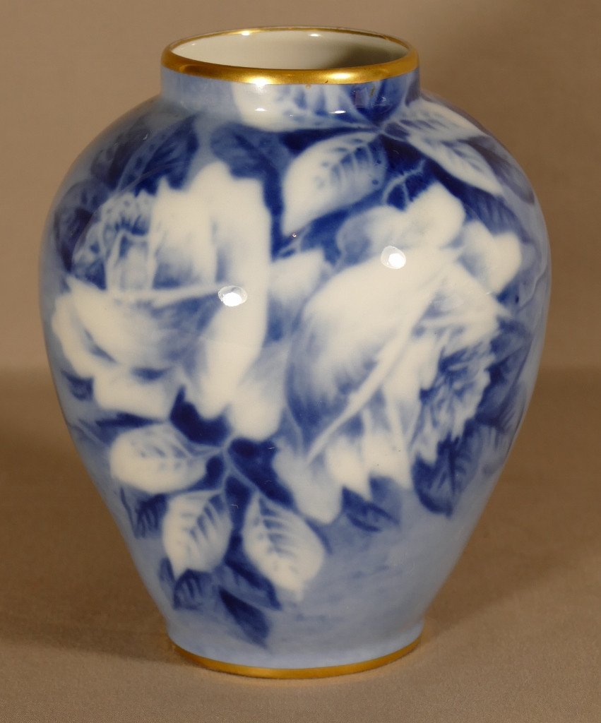 Small Vase With Blue Roses In Limoges Porcelain Hand Painted, XXth