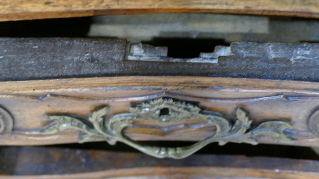 Bordelaise Chest Of Drawers In Solid Walnut, Louis XV Period, XVIIIth Century-photo-5