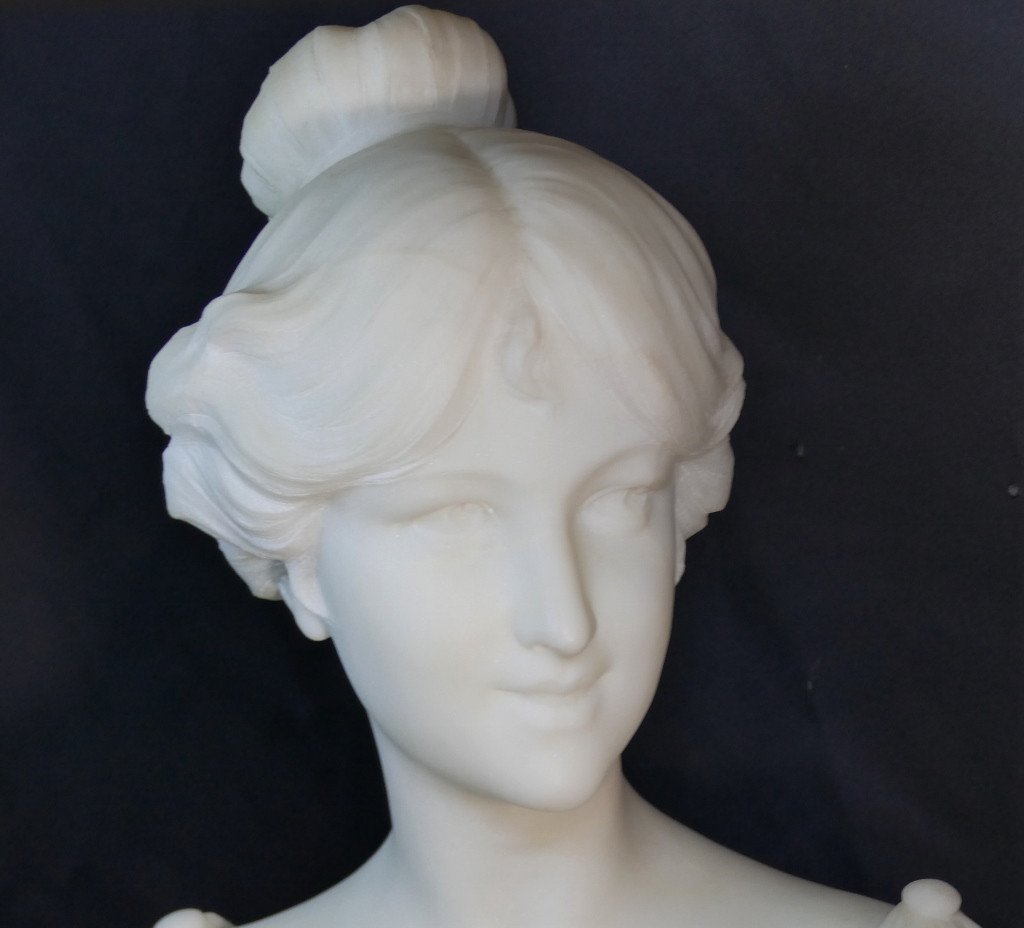 Pugi Brothers, Large Female Bust In White Carrara Marble, Art Nouveau Period-photo-3