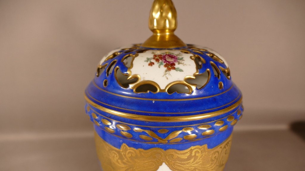 Proantic: Limoges Porcelain Perfume Burner Gold Inlay And Hand Painted