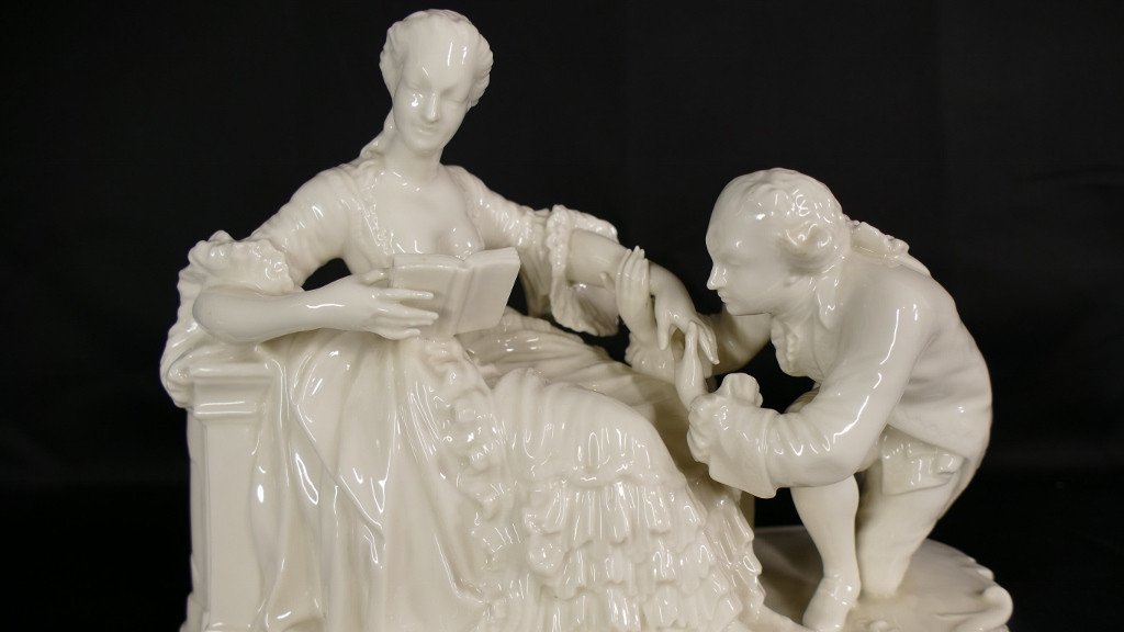 Le Baisemain, Groupe  Style Louis XV En Porcelaine De Nymphenburg, XIX ème siècle-photo-3