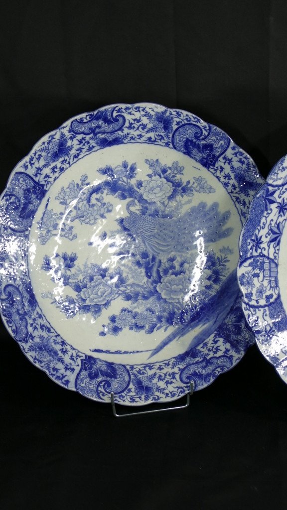 Paire De Grands Plats Asiatiques Style Kraak Au Paon En Porcelaine Blanc Bleu, époque Fin XVIII-photo-3