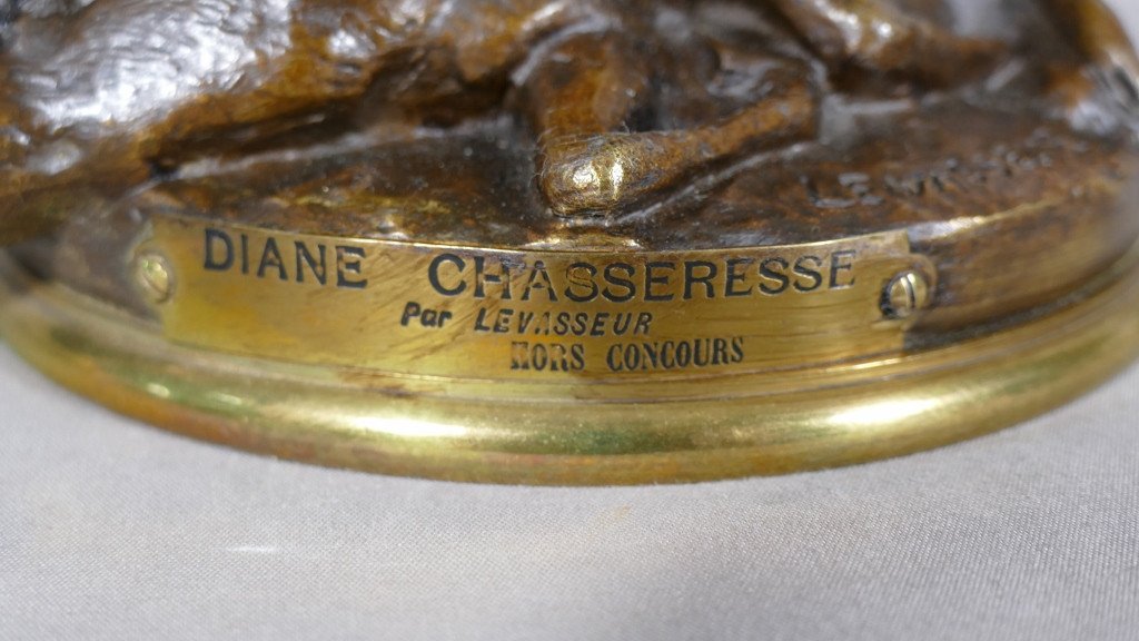 Diane Chasseresse Par Levasseur, Sculpture En Bronze Patiné, époque Fin XIX ème-photo-2