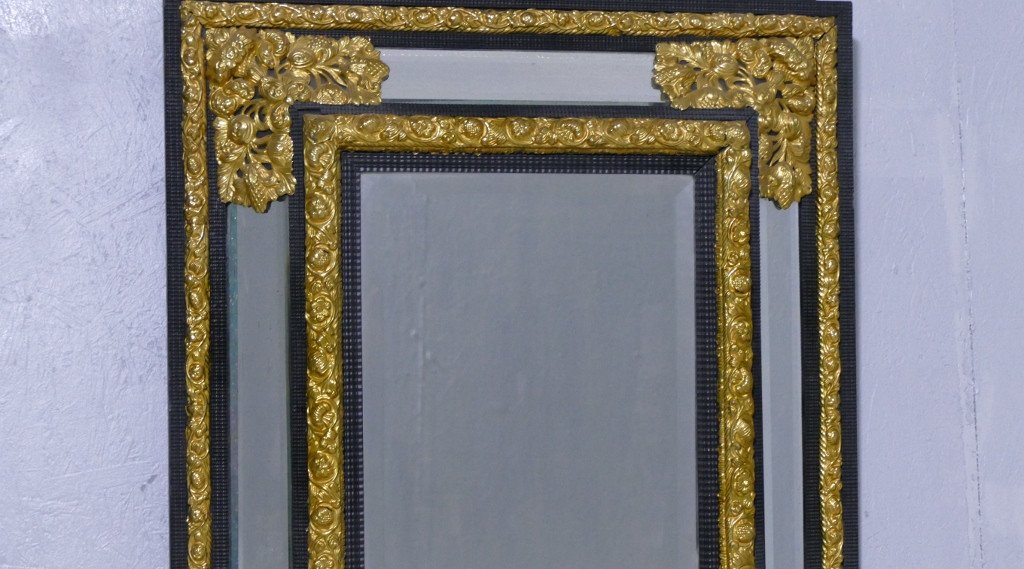 Louis XIII Style Pareclosed Mirror In Ebony And Golden Brass, Napoleon III Period-photo-3