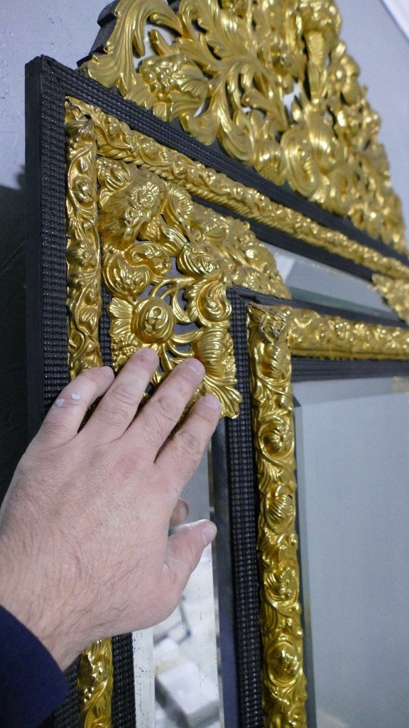 Louis XIII Style Pareclosed Mirror In Ebony And Golden Brass, Napoleon III Period-photo-5