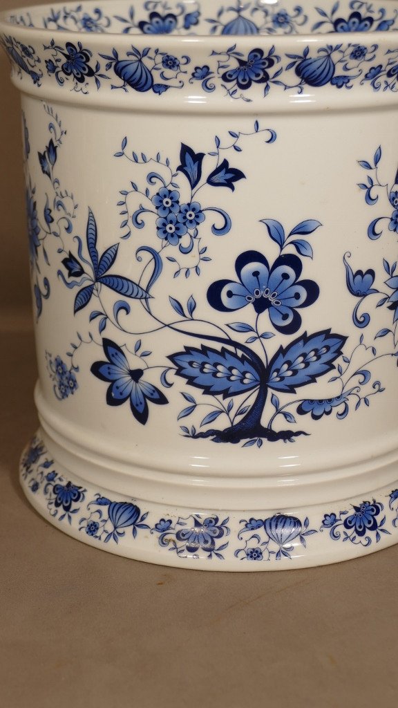 Raynaud Limoges, White And Blue Porcelain Planter-photo-3