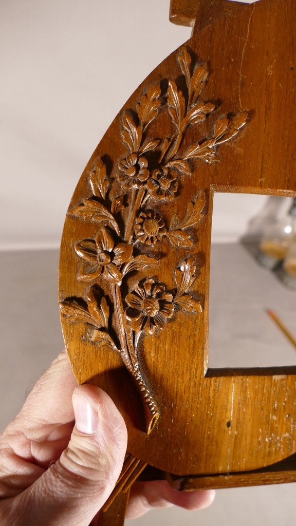 The Painter's Palette Photo Frame In Carved Walnut Wood, Early 20th Century-photo-2