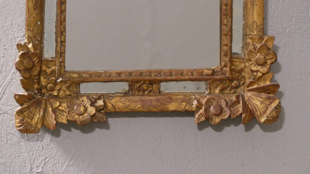 Louis XIV Period Mirror In Carved Golden Wood, Early 18th Century-photo-2