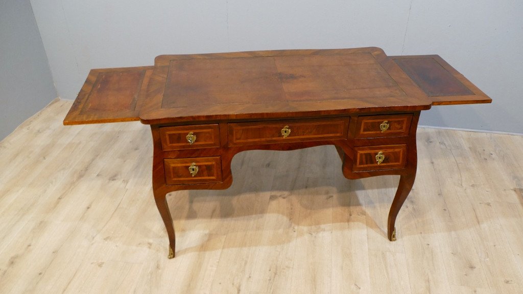 Middle Flat Desk In Walnut And Louis XV Marquetry, 18th Century -photo-3