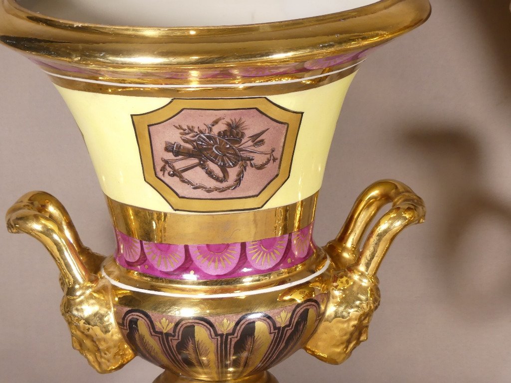 Le Tallec Paris, Paire De Grands Vases Médicis De Style Directoire En Porcelaine Peinte Main-photo-2