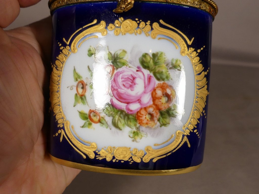 Box, Limoges Porcelain Box Hand Painted Flower Bouquet, Oven Blue-photo-4