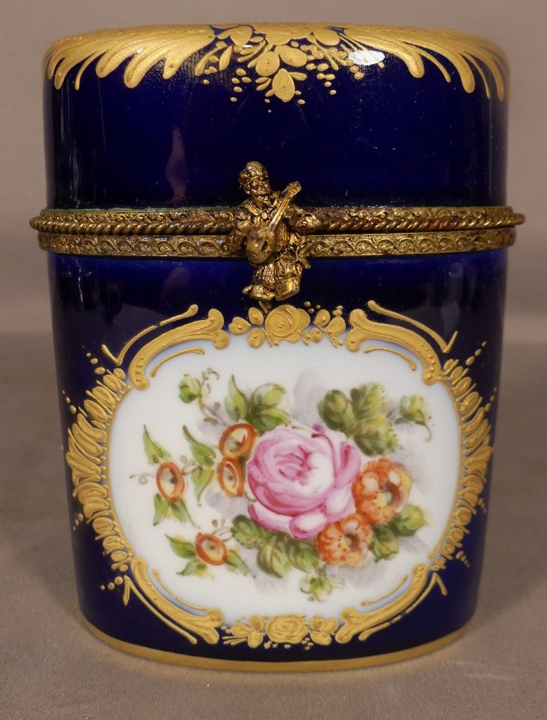 Box, Limoges Porcelain Box Hand Painted Flower Bouquet, Oven Blue