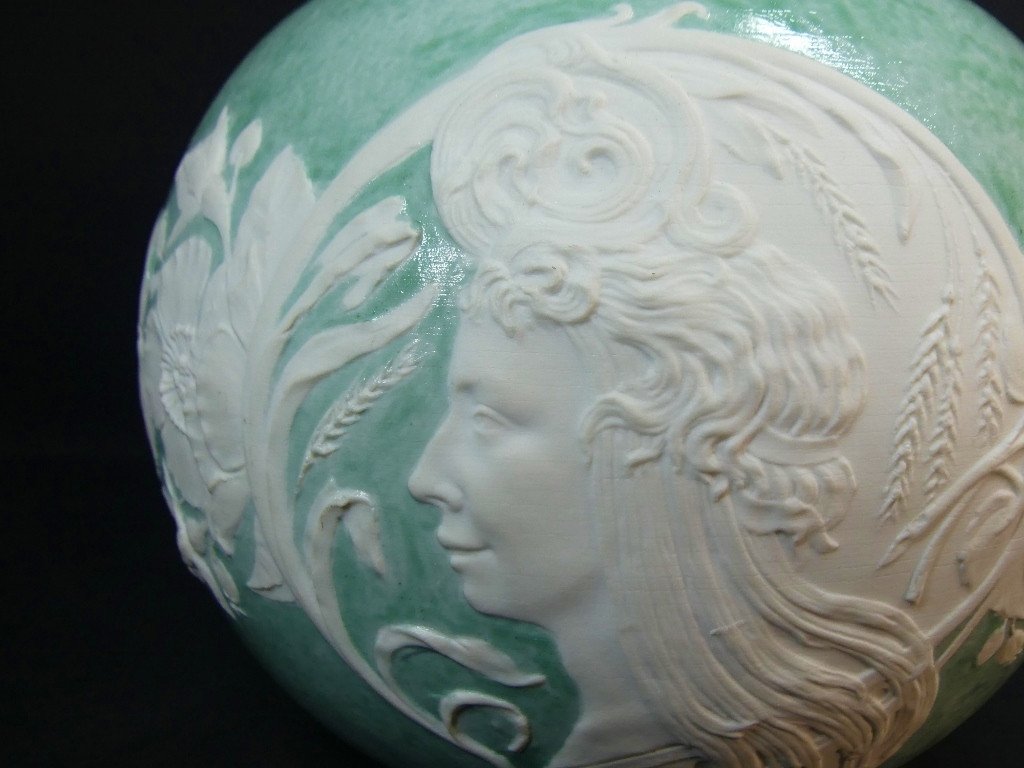 Art Nouveau, Rare Paste-on-paste Vase, Woman's Face In Biscuit On Porcelain, Limoges 1900-photo-2