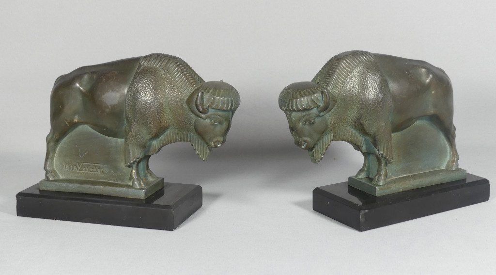 Max Le Verrier, Pair Of Rare Bison Book Presses, Bronze Patinated Metal, Circa 1930