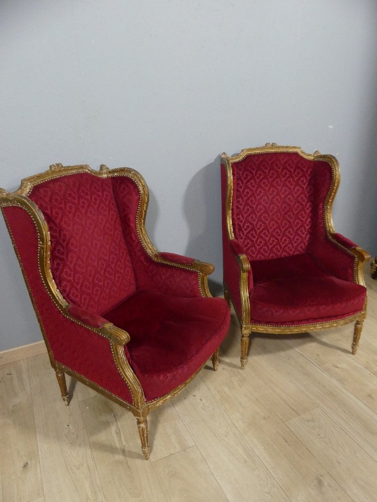 Paire De Bergères à Oreilles Louis XVI En Bois Doré, Recouvert Velours Gaufré Rouge, XIX ème-photo-1