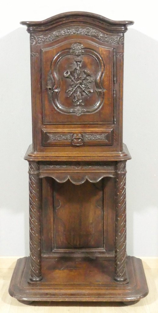 18th Century Credenza, Very Small Louis XV Buffet In Carved Oak On Columns